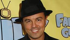 Seth MacFarlane is so hot, women rush to the stage to grind on him