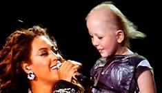 Beyonce sings “Halo” to a little girl with leukemia