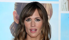 Jennifer Garner & Ricky Gervais look great at Invention of Lying premiere
