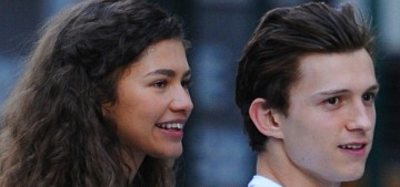 Zendaya & Tom Holland were spotted making out in a car, they’re really happening