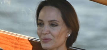 Angelina Jolie is vacationing with her kids, friends & sack dresses in Venice