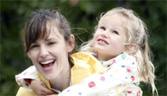 Jennifer Garner says ‘Alias’ training prepared her for motherhood