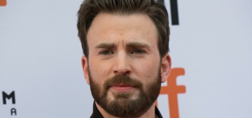 Chris Evans is apparently People Magazine’s 2021 Sexiest Man Alive