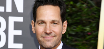 SMA Paul Rudd just hangs with family & does crosswords when he’s not working