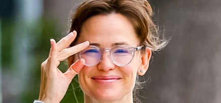 Jennifer Garner teaches her kids to wash their faces after brushing their teeth: smart?