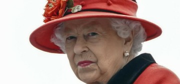 Queen Elizabeth is ‘resisting’ calls to cancel her Christmas lunch amid Covid surge