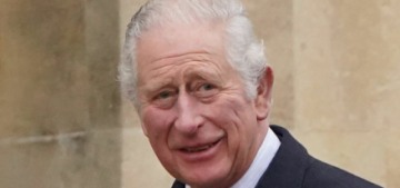 Prince Charles & Camilla traveled by private plane to Scotland for New Year’s