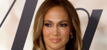 Jennifer Lopez & Ben Affleck were super-affectionate at an LA ‘Marry Me’ screening