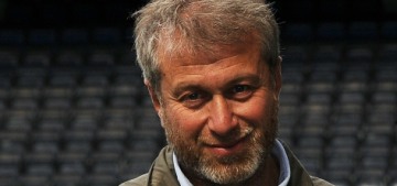 Roman Abramovich is selling Chelsea FC & trying to stay ahead of the sanctions