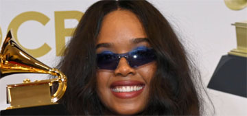 H.E.R. in Dundas at the Grammys: perfect and so much fun?