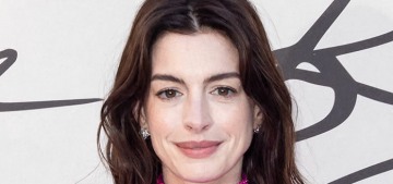 Anne Hathaway’s Barbie-pink Valentino look is actually really awful??