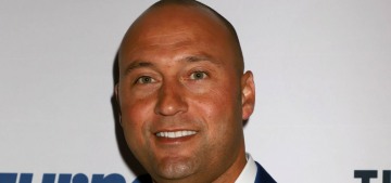 Derek Jeter denies the story about sending his hookups home with swag bags