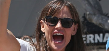 After Ben Affleck and J.Lo got married, Jennifer Garner went parasailing