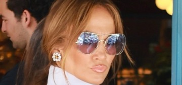 J.Lo & Ben Affleck went to NYC for his birthday, J.Lo went shopping with Violet