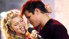 Jessica Simpson wanted for “Grease” remake