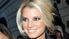 Jessica Simpson turns to God, Twitter & alcohol in troubled times