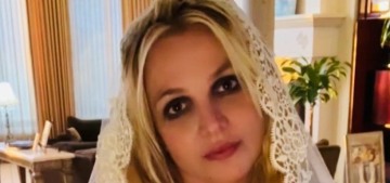 Britney Spears ‘has been acting increasingly erratically,’ people are ‘concerned’