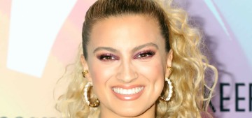 “Tori Kelly is being hospitalized for very serious blood clots” links