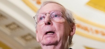 Mitch McConnell ‘face-planted’ on a plane two weeks ago & didn’t tell anyone