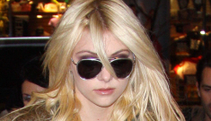 Taylor Momsen is 16 years old, pantless & bratty
