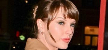 Taylor Swift spent her pre-birthday with friends in NYC, at Zero Bond & a wine bar