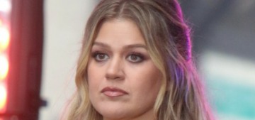 Kelly Clarkson’s ex-husband told her she wasn’t sexy enough for ‘The Voice’