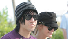 Ashlee Simpson has Pete Wentz move out because he’s too messy