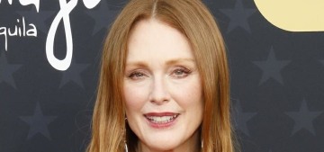 Julianne Moore wore a Chanel sack dress to the Critics Choice: amazing or blah?