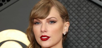Taylor Swift wore Schiaparelli to the Grammys & everything was very messy