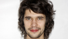 Ben Whishaw forgets whether or not he’s gay