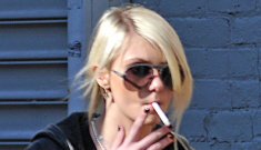 Taylor Momsen, 16, caught smoking a cigarette
