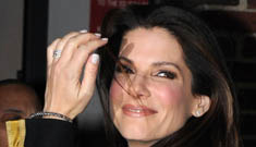 Sandra Bullock tried to ladyscape a pink heart, was in intimate pain