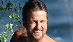 Gerard Butler loses his gut, moobs & shirt in Brazil