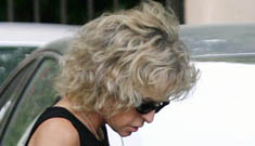 Farrah Fawcett returns to the US, son is arrested for DUI