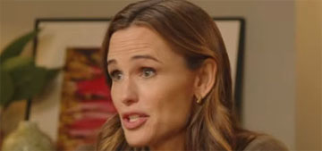 Jennifer Garner worked in a restaurant where the ‘beautiful people’ were seated up front