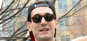 A guy on rollerblades in a tank top won the JFK Jr lookalike contest in NYC