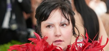 Lena Dunham wore Valentino for her big return to the Met Gala: terrible?