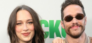 “Pete Davidson & Elsie Hewitt split, five months after welcoming their kid” links