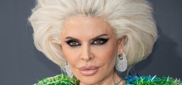 “Lisa Rinna looked bonkers at the Cannes amfAR gala” links