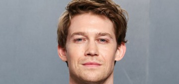 Joe Alwyn & Sarah Pidgeon were spotted out on a date in Brooklyn…?