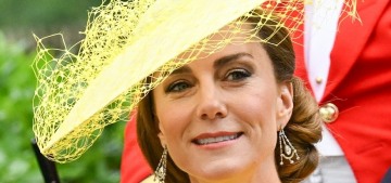 Princess Kate stayed subdued at Ascot, while Carole Middleton looked drunk