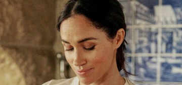Some people think Duchess Meghan has worn a new sapphire cocktail ring