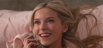 Lexi Minetree had to learn how to use an old school phone to play Elle Woods
