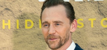 Tom Hiddleston looked thrilled at the premiere of his NatGeo Pompeii docuseries