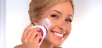 Hayden Panettiere was dropped by Neutrogena for revealing her postpartum depression