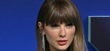 Taylor Swift wore Tamara Ralph & picked up some awards at the 2026 MTV VMAs